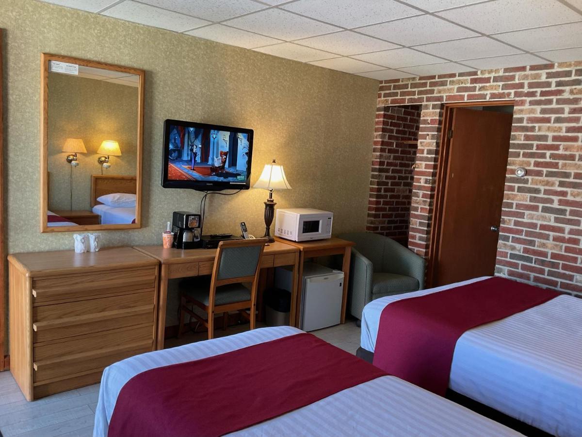 شيربروك Motel & Hotel La Paysanne المظهر الخارجي الصورة