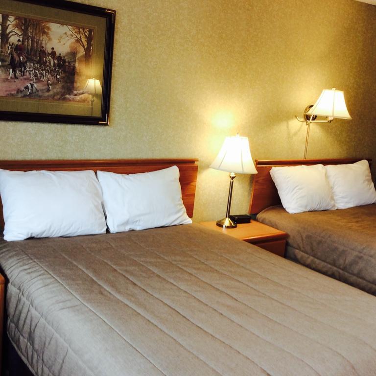 شيربروك Motel & Hotel La Paysanne المظهر الخارجي الصورة