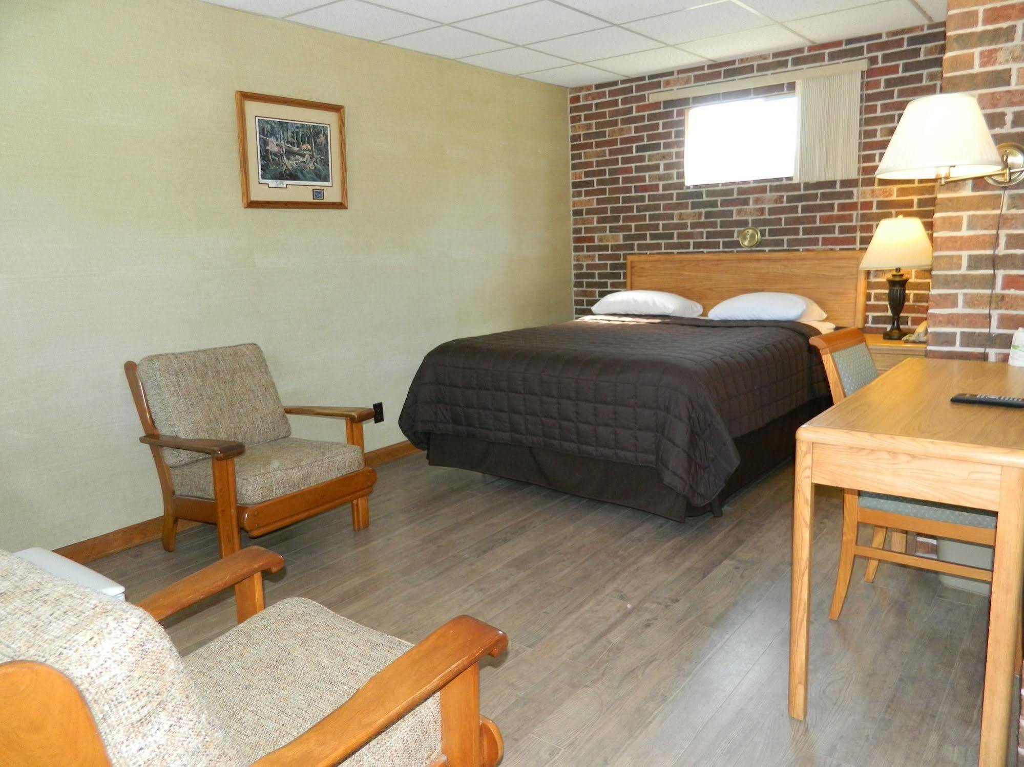 شيربروك Motel & Hotel La Paysanne المظهر الخارجي الصورة